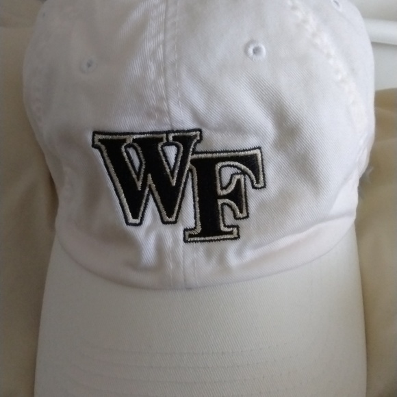 COPY - Purple straw Designer pillbox hat w widow net & satin bow $38 one size +… - Picture 2 of 10